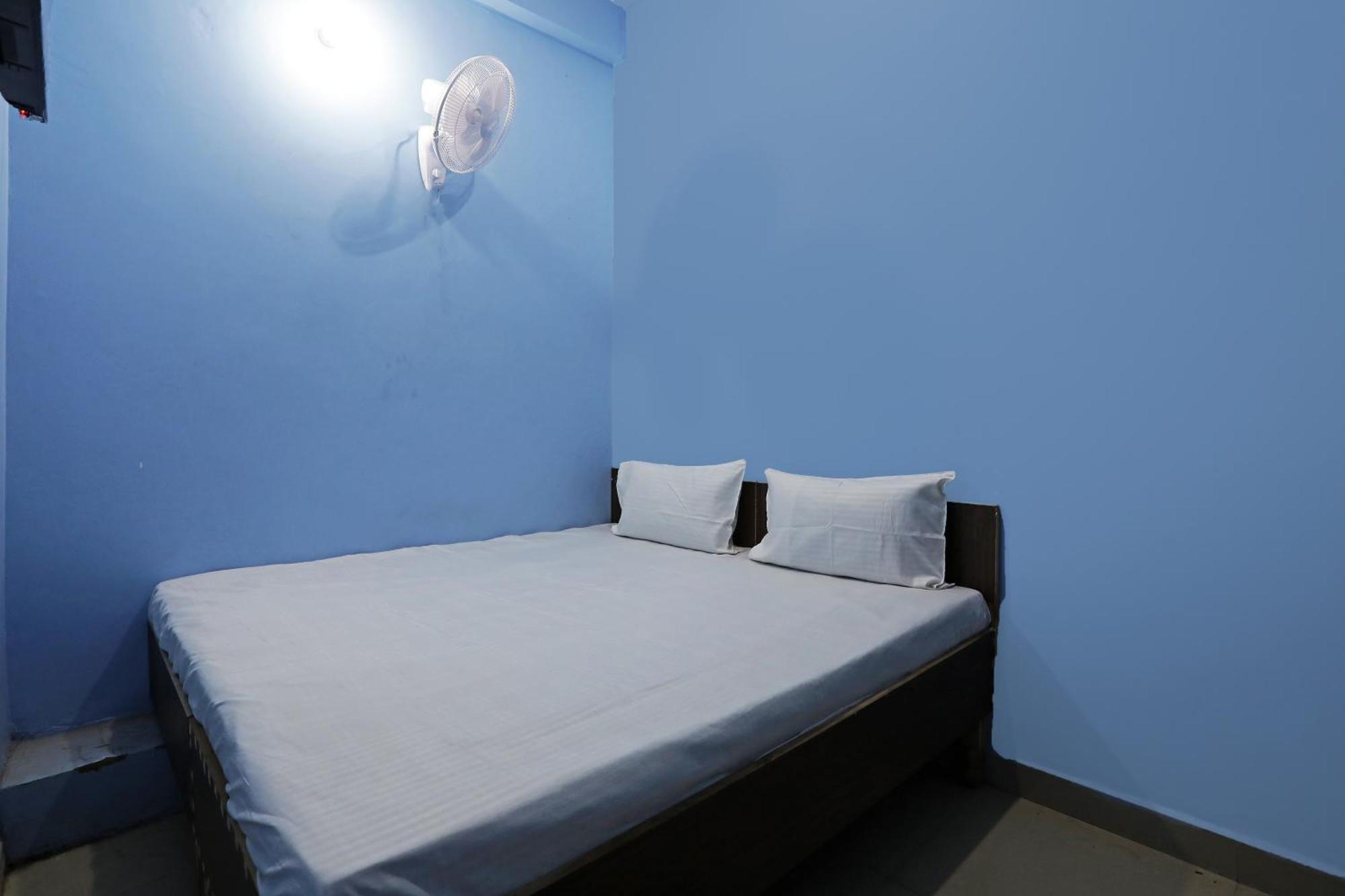 Hotel O Relax Faridabad Buitenkant foto